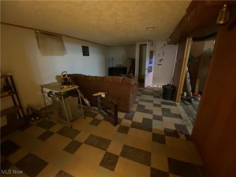 18704 Flamingo Avenue Cleveland OH 44135