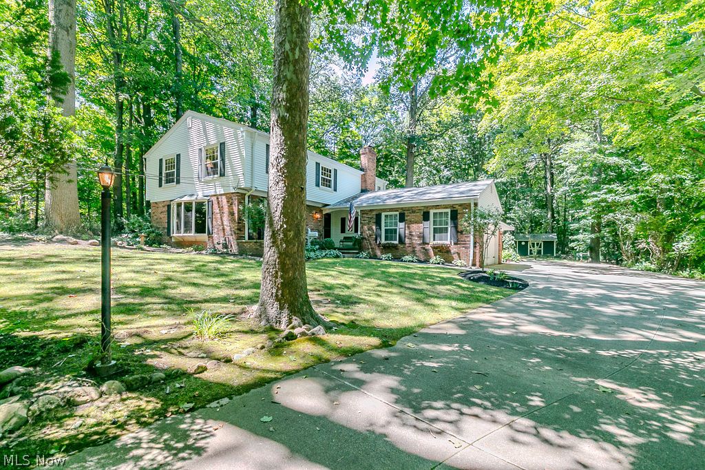 2306 River Road Willoughby Hills OH 44094