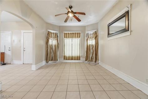127 Charles Court Elyria OH 44035
