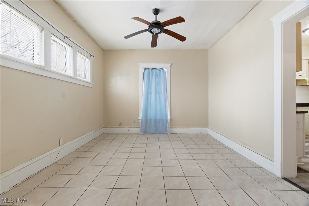 127 Charles Court Elyria OH 44035