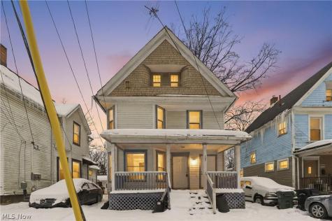 127 Charles Court Elyria OH 44035