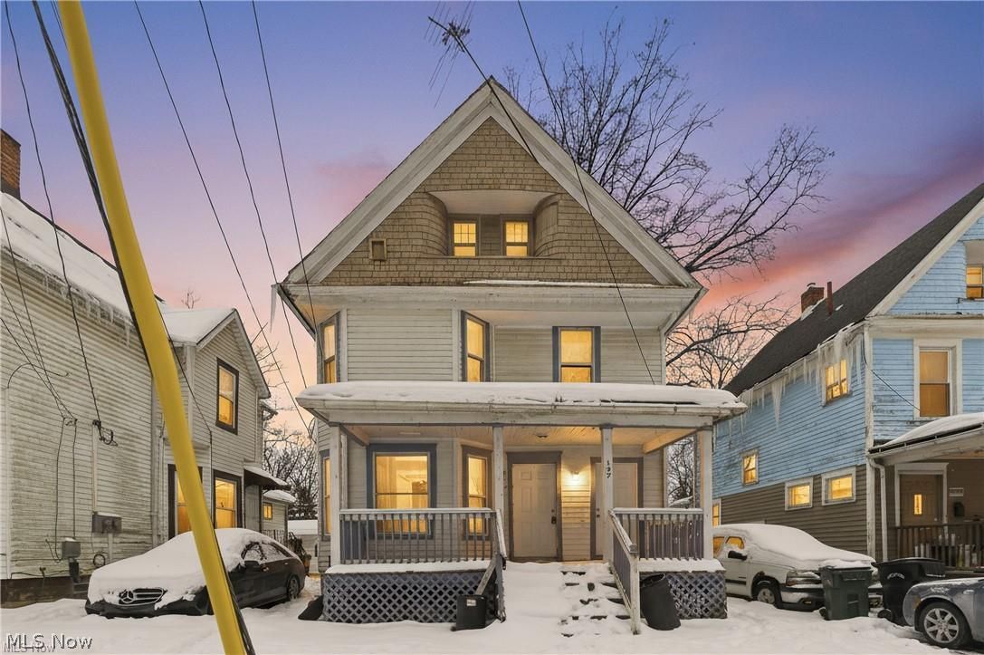 127 Charles Court Elyria OH 44035