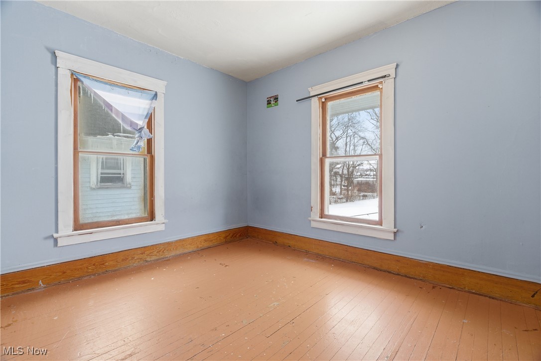 127 Charles Court Elyria OH 44035