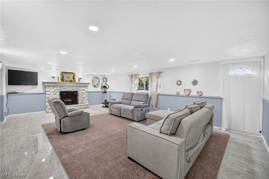 26673 Sudbury Drive North Olmsted OH 44070