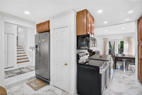 26673 Sudbury Drive North Olmsted OH 44070