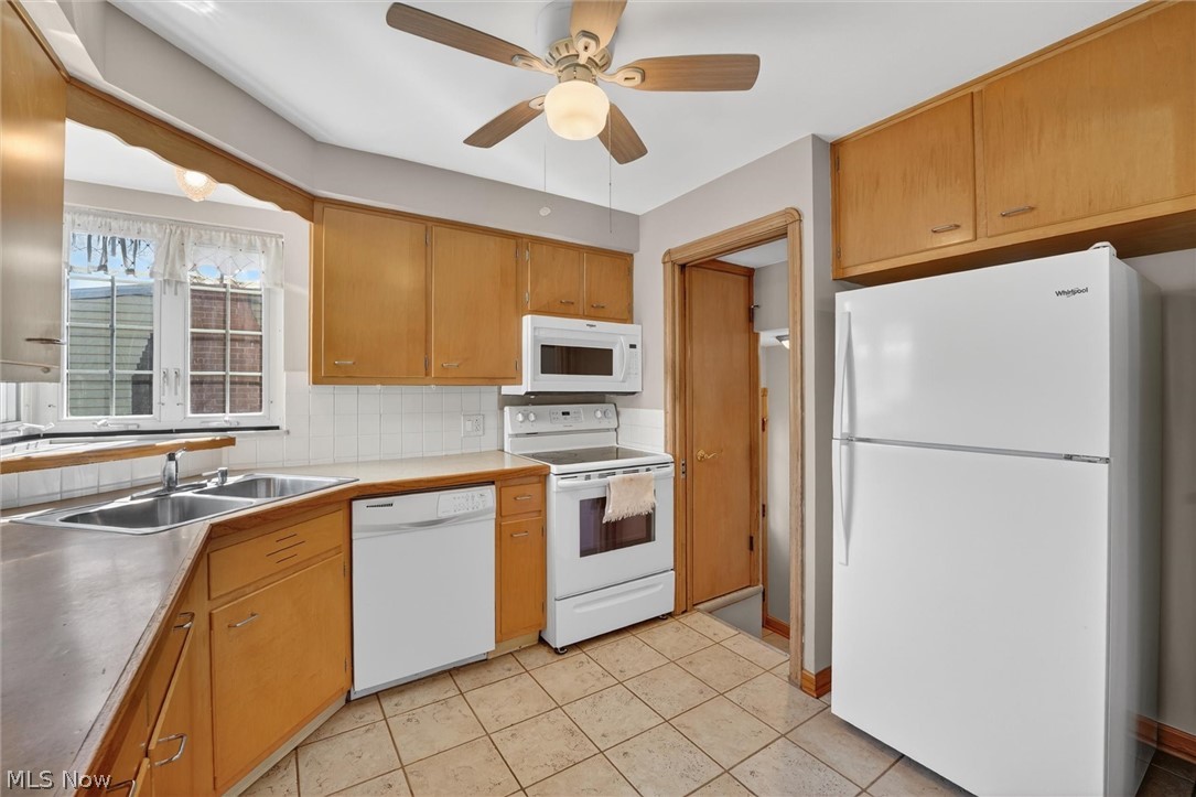 8020 Whitehaven Drive Parma OH 44129