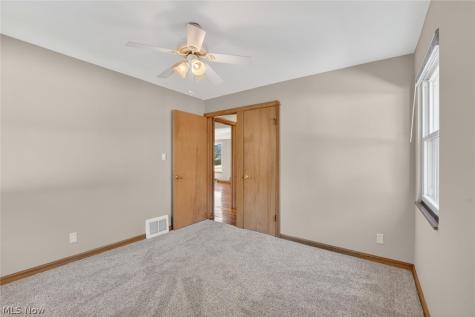 8020 Whitehaven Drive Parma OH 44129