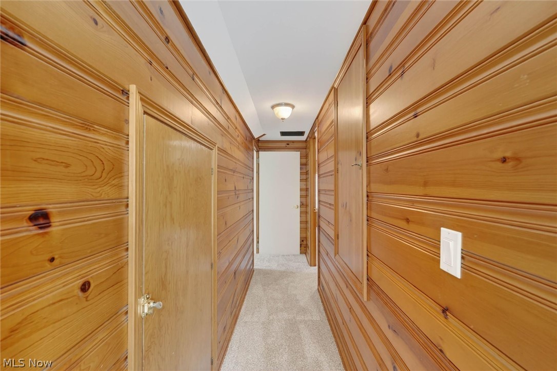 8020 Whitehaven Drive Parma OH 44129