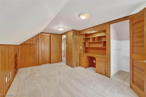 8020 Whitehaven Drive Parma OH 44129