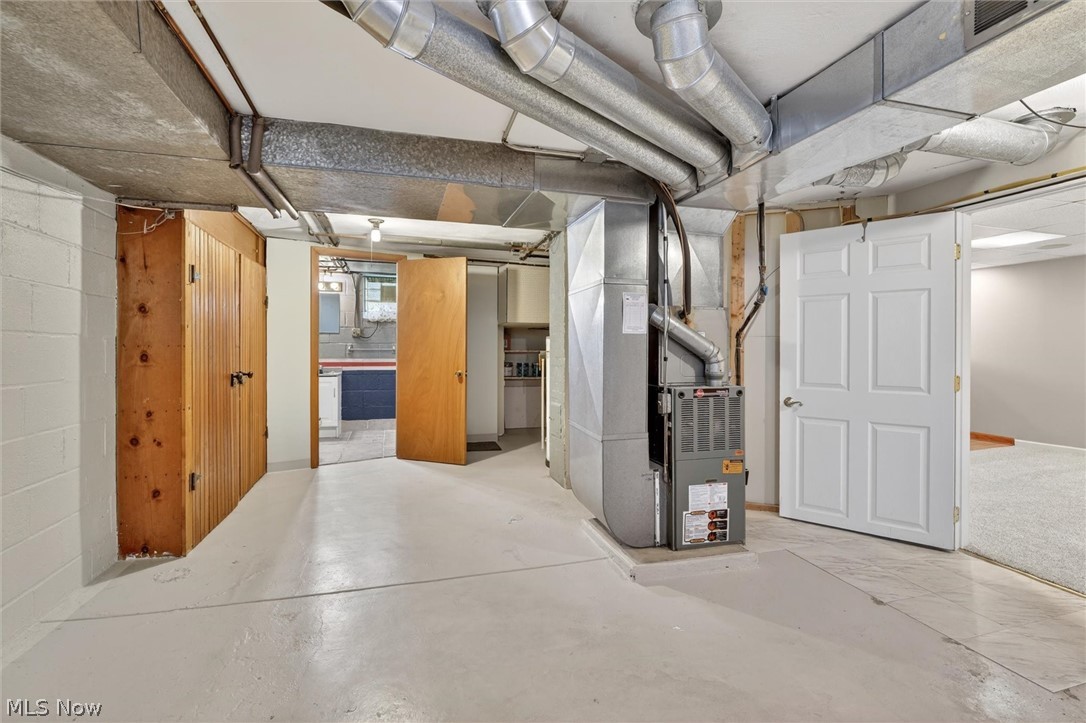 8020 Whitehaven Drive Parma OH 44129