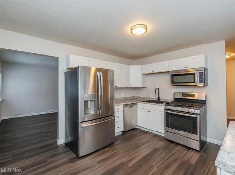 828 S Logan Street Elyria OH 44035