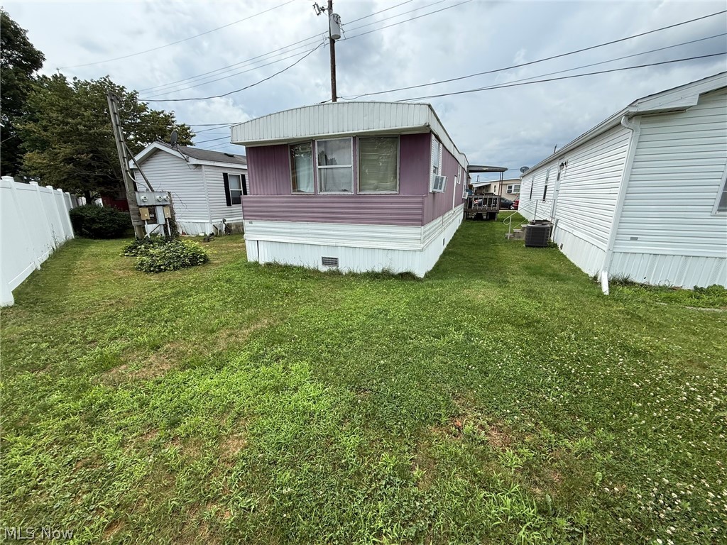 610 Patricia Avenue NW New Philadelphia OH 44663