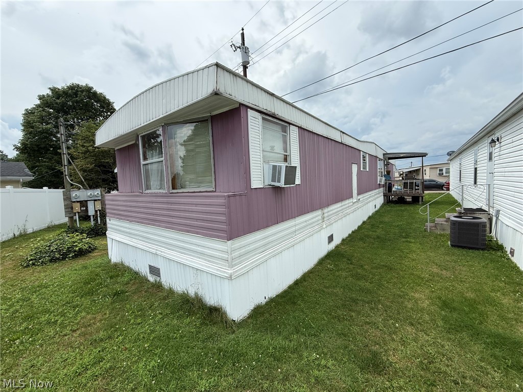 610 Patricia Avenue NW New Philadelphia OH 44663