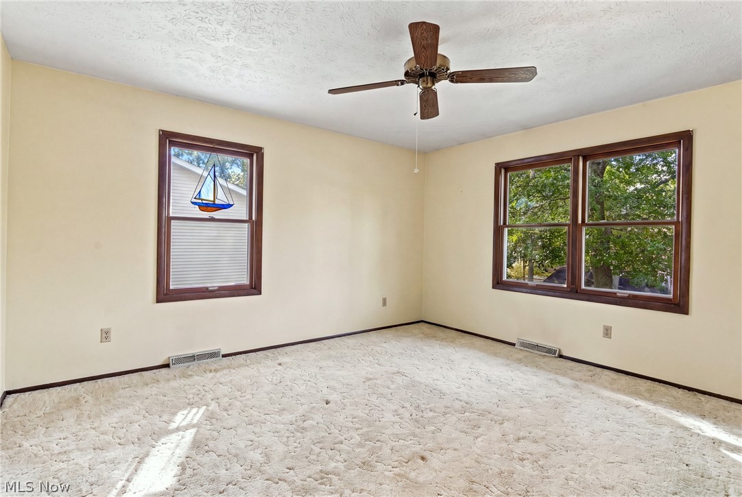 27825 Annetta Drive Glenwillow OH 44139