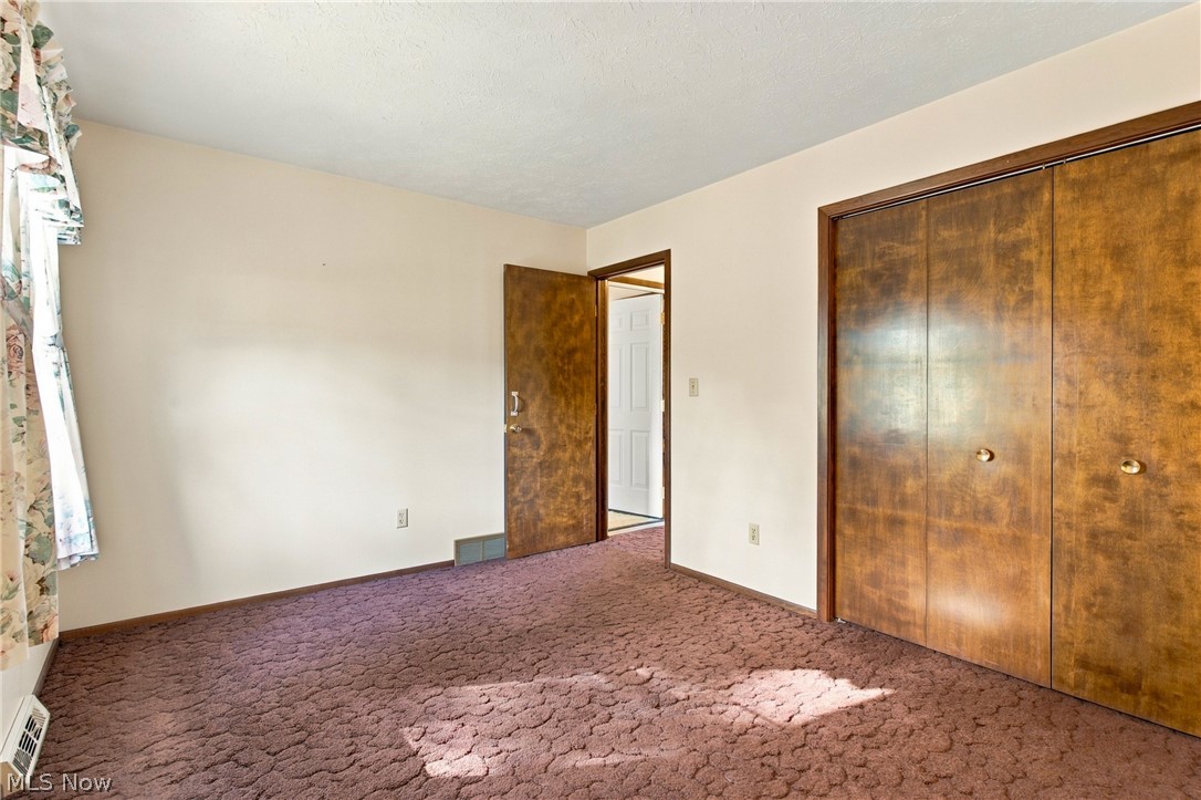 27825 Annetta Drive Glenwillow OH 44139