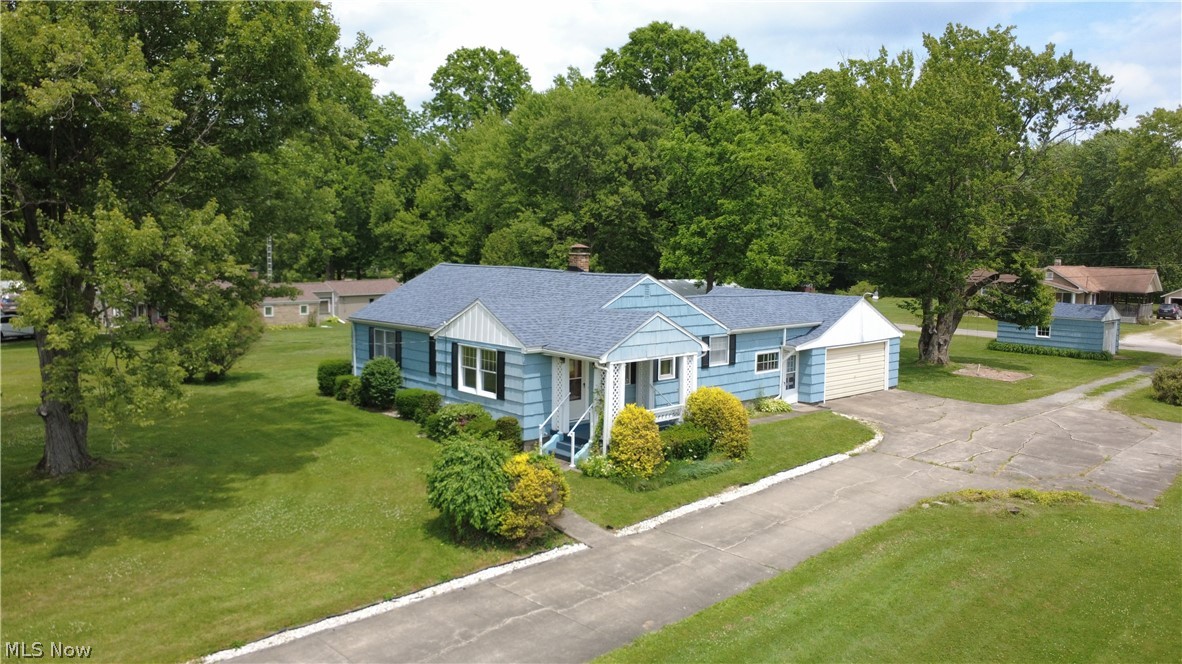 612 Briggs Leavittsburg OH 44430