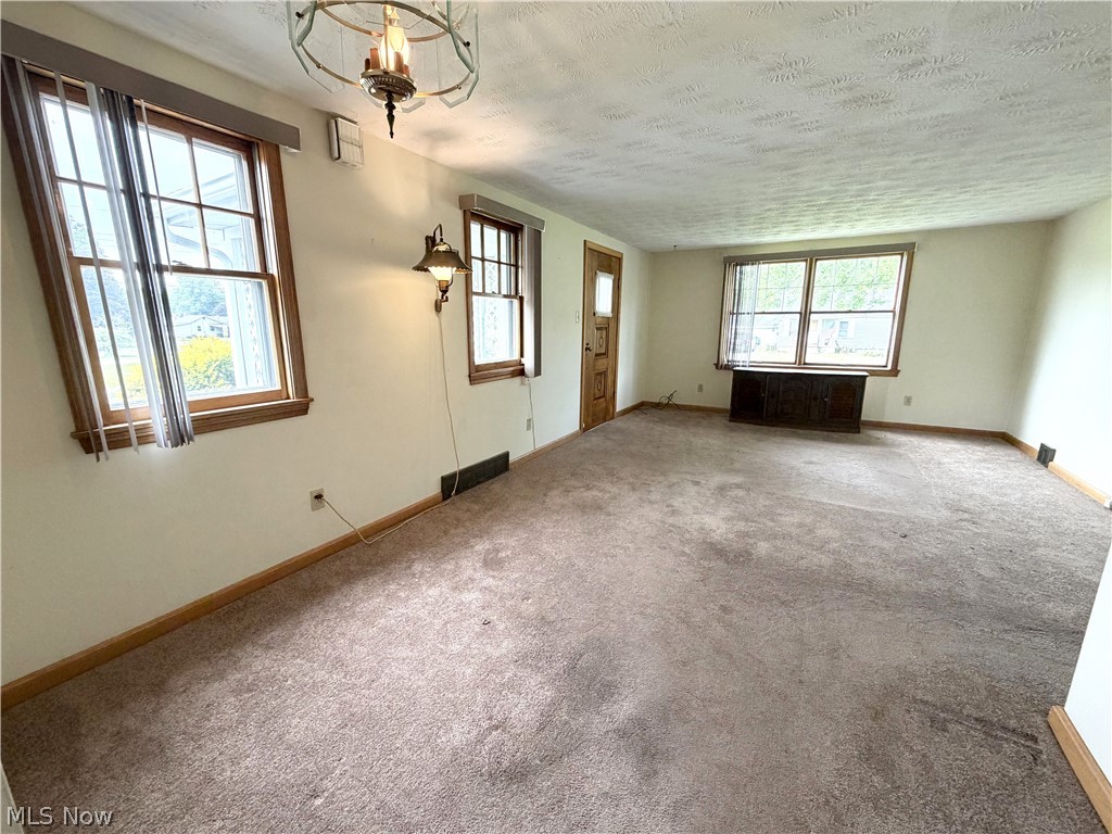 612 Briggs Leavittsburg OH 44430
