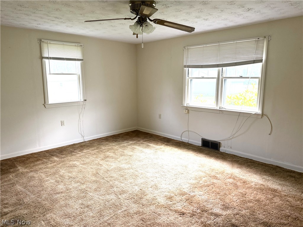 612 Briggs Leavittsburg OH 44430