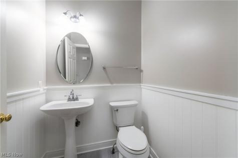 4512 Belmont Drive Avon OH 44011