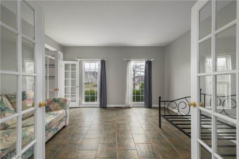 4512 Belmont Drive Avon OH 44011