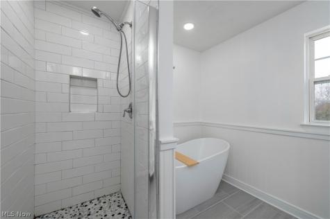 4512 Belmont Drive Avon OH 44011