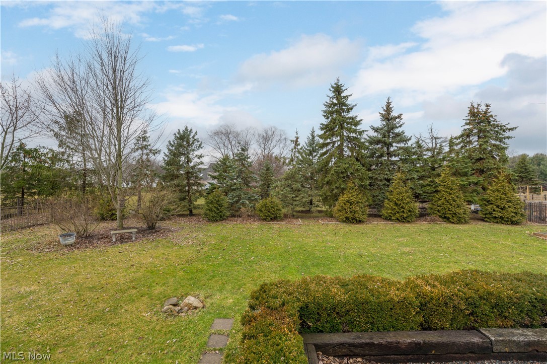 4512 Belmont Drive Avon OH 44011