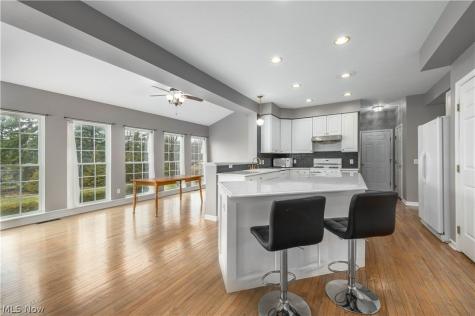 4512 Belmont Drive Avon OH 44011