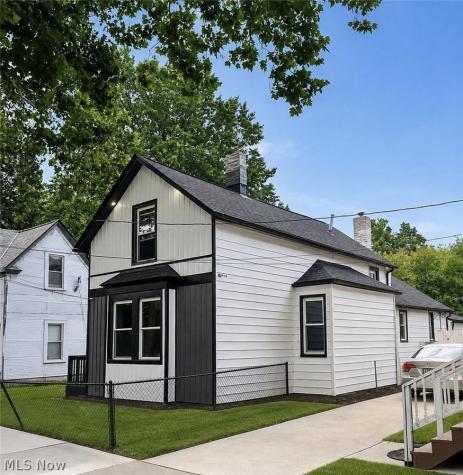 5811 Madison Avenue Cleveland OH 44102
