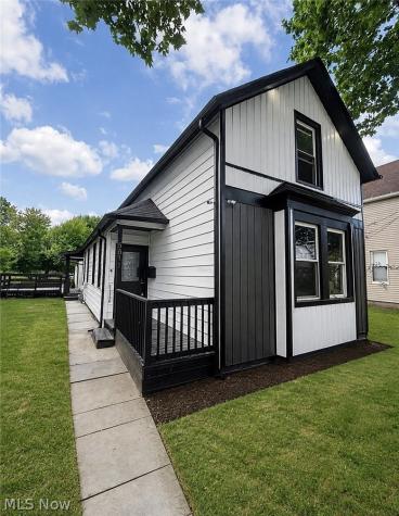 5811 Madison Avenue Cleveland OH 44102