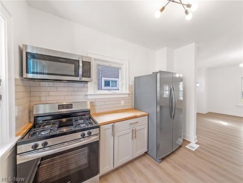 3289 Silsby Road Cleveland Heights OH 44118