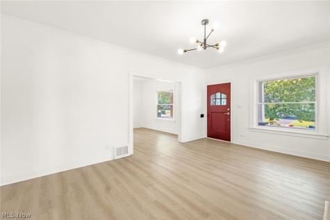 3289 Silsby Road Cleveland Heights OH 44118