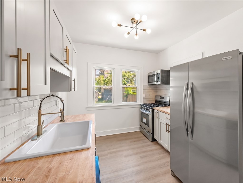 3289 Silsby Road Cleveland Heights OH 44118