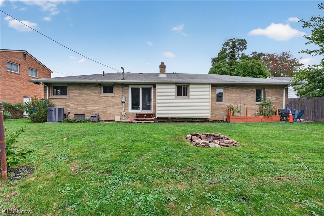 15521 Frick Court Cleveland OH 44111