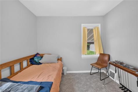 14215 Tabor Avenue Maple Heights OH 44137