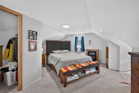14215 Tabor Avenue Maple Heights OH 44137