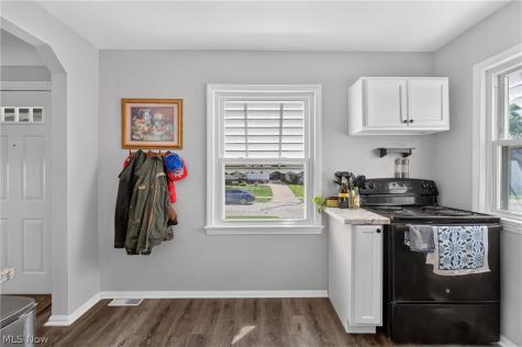 14215 Tabor Avenue Maple Heights OH 44137