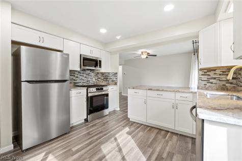 7413 Ward Road Parma OH 44134