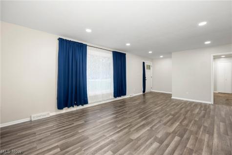 7413 Ward Road Parma OH 44134