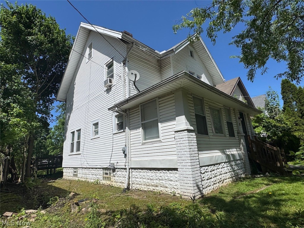 899 Lawton Street Akron OH 44320