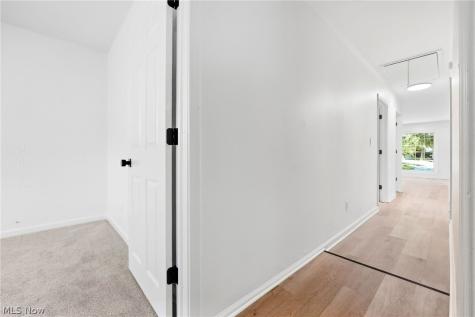 221 Carnegie Youngstown OH 44515