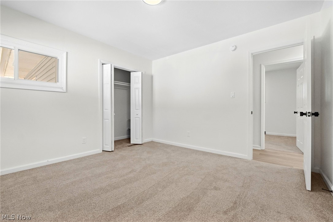 221 Carnegie Youngstown OH 44515