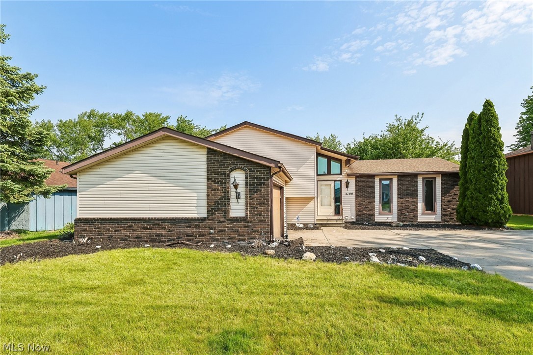 4100 Ivanhoe Drive Lorain OH 44053