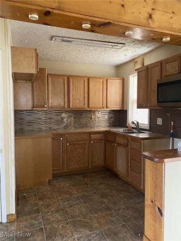 3211 Kneirim Drive Lorain OH 44053