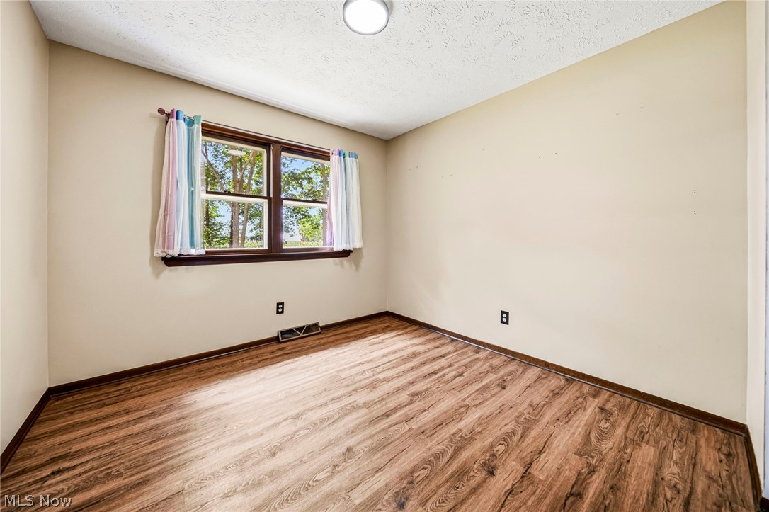 16320 Farley Road Middlefield OH 44062