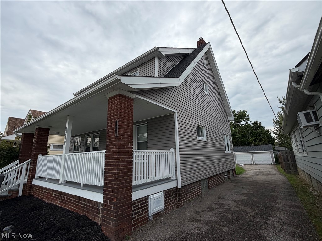 3870 E 146th Street Cleveland OH 44128