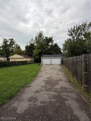 3870 E 146th Street Cleveland OH 44128