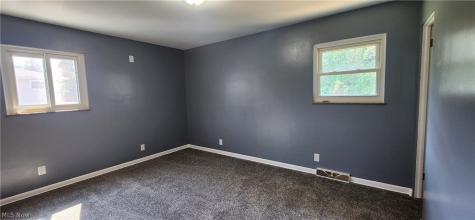 1168 Everbright Drive Uniontown OH 44685