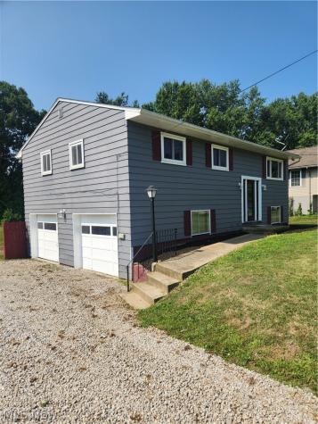 1168 Everbright Drive Uniontown OH 44685