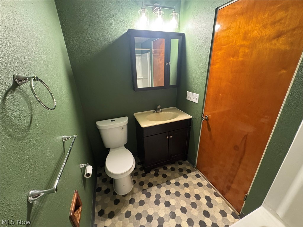 1168 Everbright Drive Uniontown OH 44685