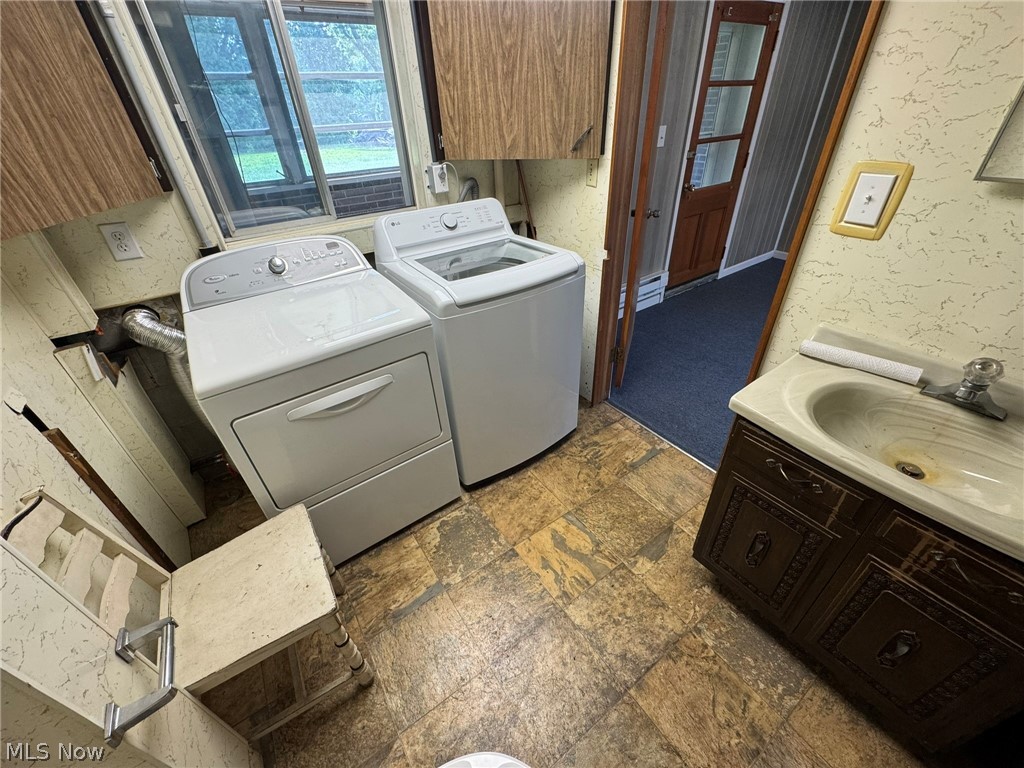 1168 Everbright Drive Uniontown OH 44685